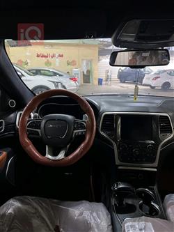 جیپ گراند شیرۆکی